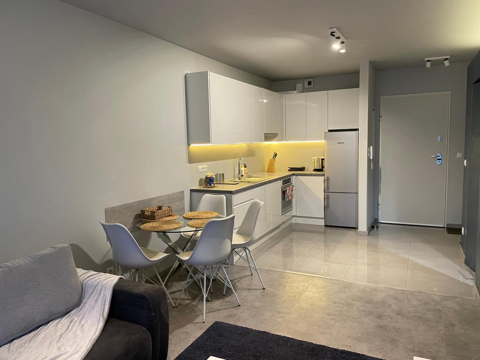 Wenecjanska Comfort Apartment, Free Parking, Self Check-In 24H Познань Экстерьер фото