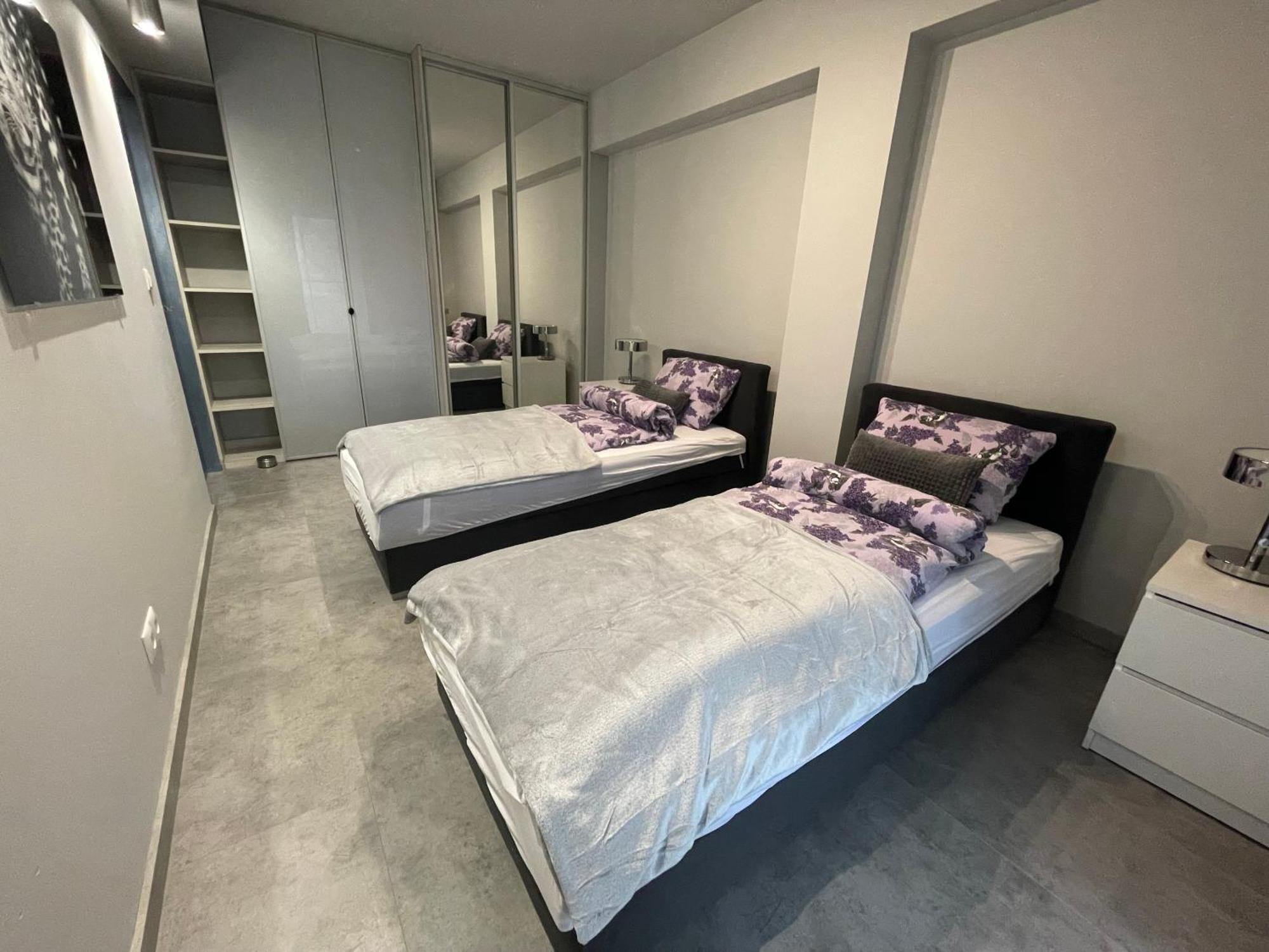 Wenecjanska Comfort Apartment, Free Parking, Self Check-In 24H Познань Экстерьер фото
